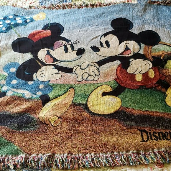 Disneyland Resort 60" x 50" Tapestry Woven Throw Blanket - Picture 3 of 5